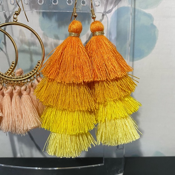 5 Pairs of Boho Tassel Earrings Never Worn - Picture 6 of 6